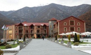 ƏHMƏDZADƏLƏRİN ÖZƏLLƏŞDİRDİYİ RAYONLAR VƏ… – Şirkətlər, restoranlar, otellər, müəssisələr… ƏHMƏDZADƏLƏRİN ÖZƏLLƏŞDİRDİYİ RAYONLAR VƏ… – Şirkətlər, restoranlar, otellər, müəssisələr…