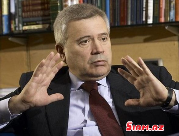 Vahid Ələkbərov Mübariz Mənsimovun “ölüm ayağında” olduğunu açıqladı Vahid Ələkbərov Mübariz Mənsimovun “ölüm ayağında” olduğunu açıqladı