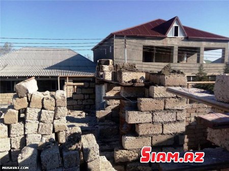Basqınla ev dağıdıb, pul tələb edən icra nümayəndələri, ağlayan qadınlar və uşaqlar… – Bura Adil Vəliyev başçılıq edir Basqınla ev dağıdıb, pul tələb edən icra nümayəndələri, ağlayan qadınlar və uşaqlar… – Bura Adil Vəliyev başçılıq edir
