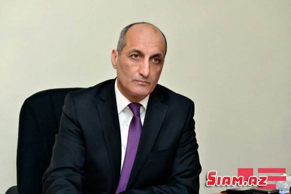 Yeni gömrük rüsumları - sahibkarın, yoxsa büdcənin xeyrinədir... Yeni gömrük rüsumları - sahibkarın, yoxsa büdcənin xeyrinədir...