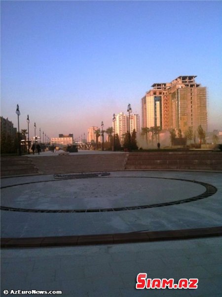 Abutalıbovun evlər yıxan “Qış parkı”na kimsə ayaq basmır-Fotolar Abutalıbovun evlər yıxan “Qış parkı”na kimsə ayaq basmır-Fotolar